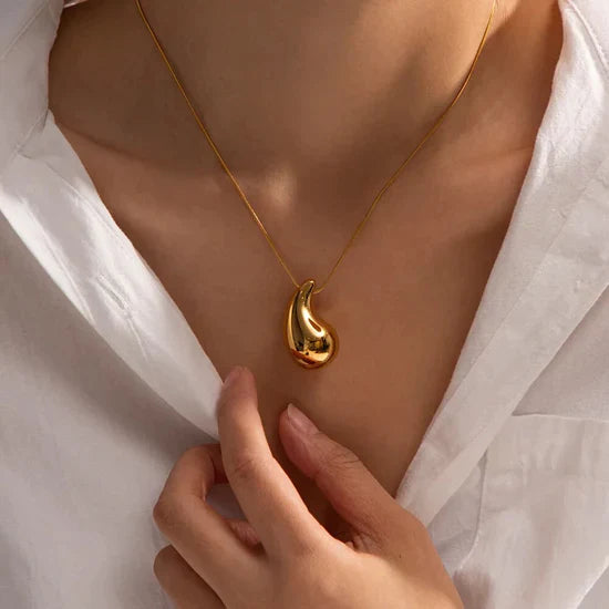 Annabels™ Teardrop Earrings/Necklace